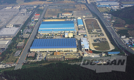 두산인프라코어, 방산사업부문 분할