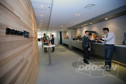 두산인프라코어, ‘감성품질’ 향상을 위한 디자인센터 오픈